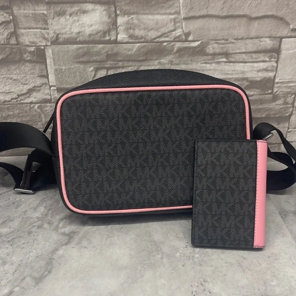Michael Kors Cooper Colorblock Black and Pink Logo Camera Crossbody & Wallet Set - Picture 6 of 15